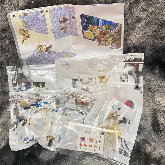 LOZ Mini Christmas Building Set - Picture 7 of 16